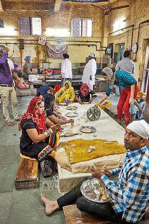 kitchen in Shish Ganj Gurudwara Sikh Temple