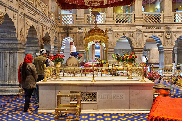 Shish Ganj Gurudwara Sikh Temple in Old Delhi