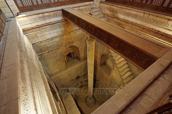 Nilometer