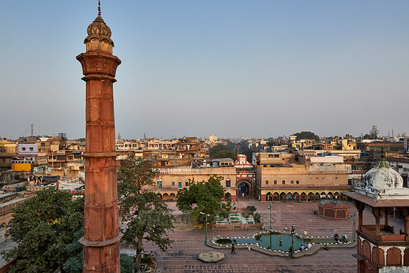 view from Fatehpuri Masjid into the courtyard