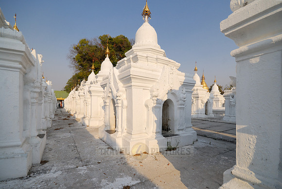 Kuthodaw Pagoda