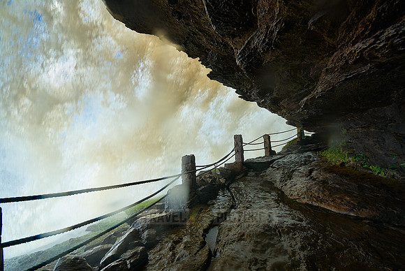 way behind El Sapo Waterfalls,