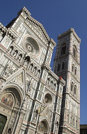 Marble facade of the famous Santa Maria del Fiore church