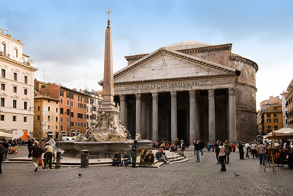 Pantheon and obelisk in front