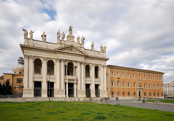 Baroque façade of the Basilica of St. John Lateran