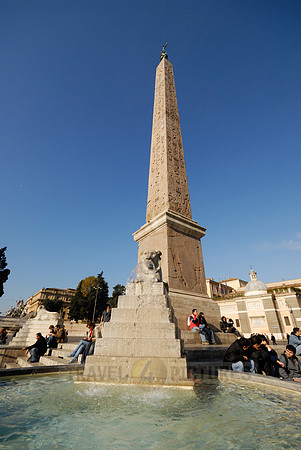 obelisco Flaminio at Piazza del Popolo