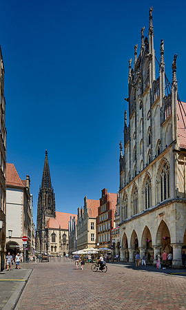 Prinzipalmarket with Lamberti church and town hall