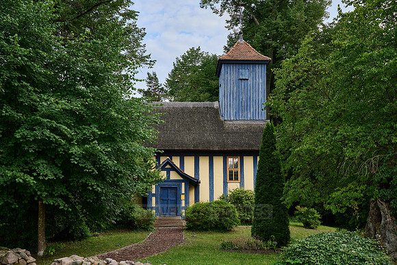 Kirchlein im Gruenen