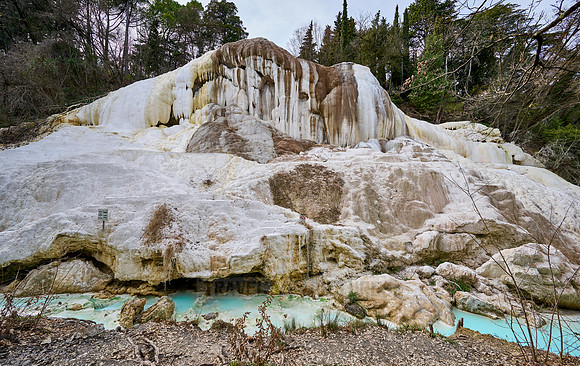 The White Whale, Bagni San Filippo