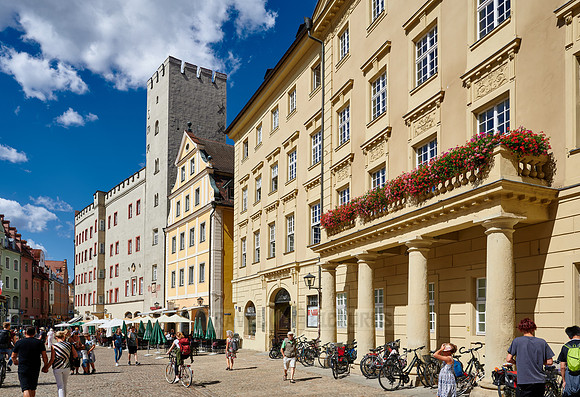 Thon Dittmer Palais and Golden Cross Patricia castle at Haidplatz