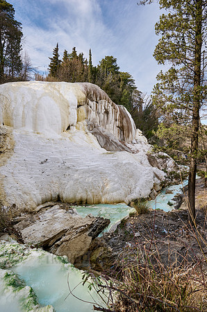 The White Whale, Bagni San Filippo