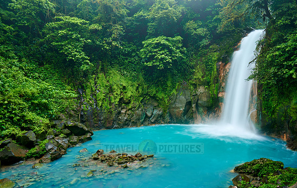 Wasserfall des blauen Fluss Rio Celeste |waterfall of blue river Rio Celeste|