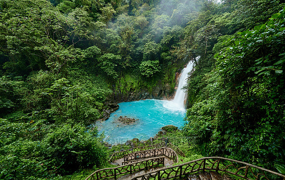 Wasserfall des blauen Fluss Rio Celeste |waterfall of blue river Rio Celeste|