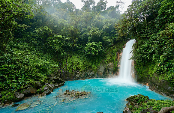 Wasserfall des blauen Fluss Rio Celeste |waterfall of blue river Rio Celeste|