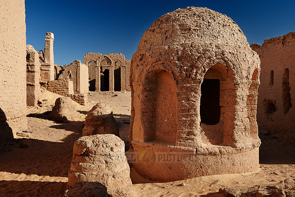 christian tombs of al-Bagawat