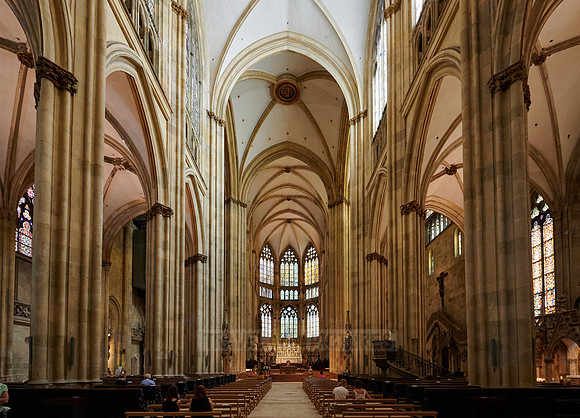 interior shot of Dom St. Peter cathedral