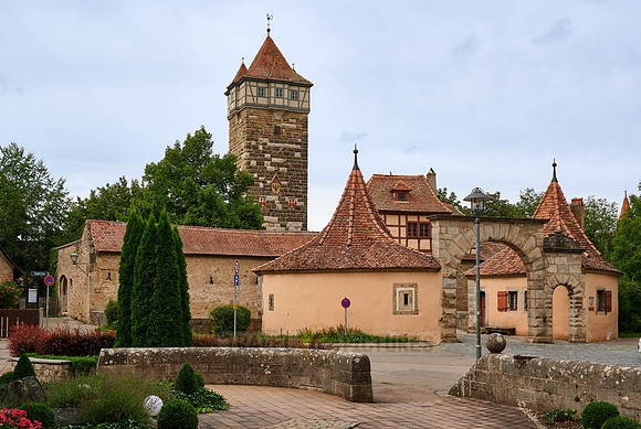 Roeder gate with Roedertor tower