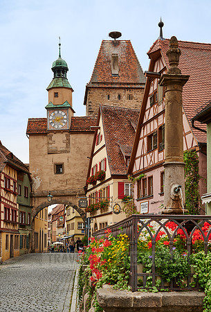 Markusturm, Roeder fountain and Roederbogen in Rothenburg ob der Tauber