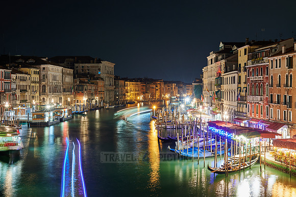 Night shot of the Grand Canal from the Rialto Bridge
