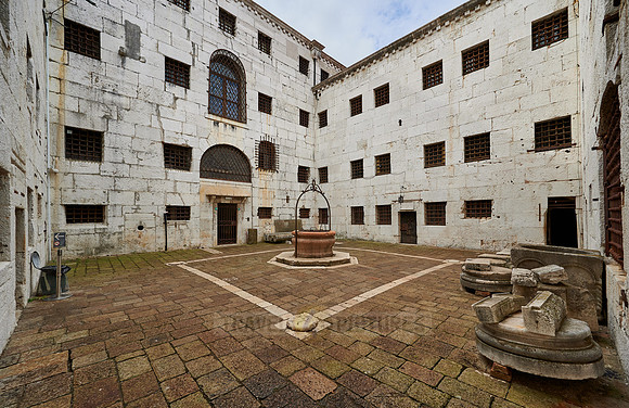 inner courtyard of New Prison (Prigioni Nuove)