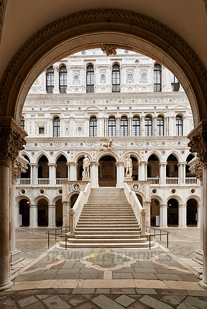 inner courtyard of Doge's Palace with Scala dei Giganti