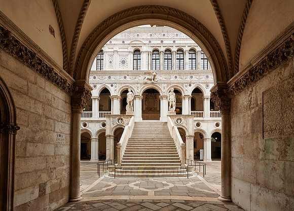 inner courtyard of Doge's Palace with Scala dei Giganti