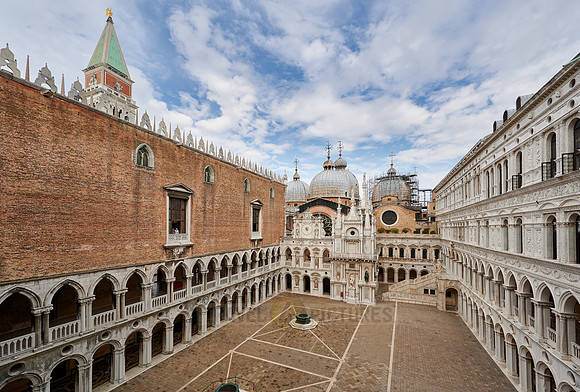 inner courtyard of Doge's Palace with Arco Foscari