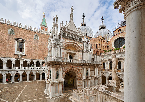 inner courtyard of Doge's Palace with Arco Foscari