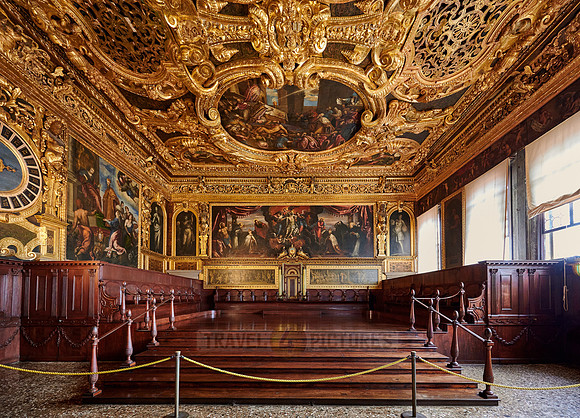 Frescoes and stucco in the Senate Hall, Doge's Palace
