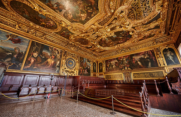 Frescoes and stucco in the Senate Hall, Doge's Palace