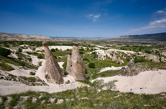 erosion formation of the Three Beauties