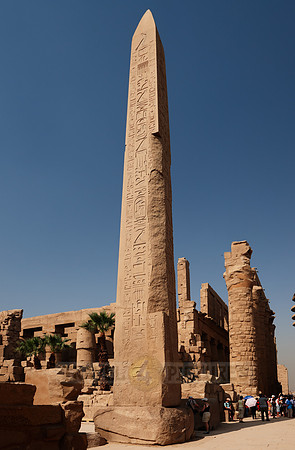 The obelisk of Hatshepsut between the 4th and 5th Pylon