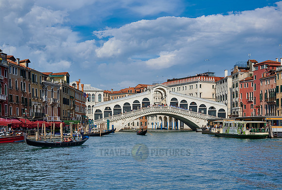 Rialto Bridge seen from boat