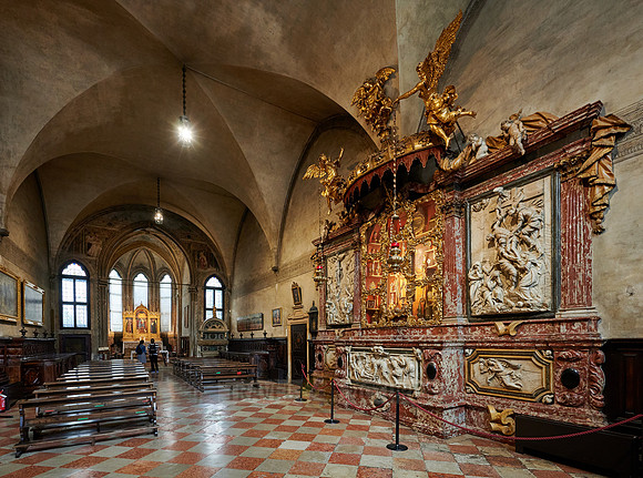 Altar with relics in Basilica Santa Maria Gloriosa dei Frari