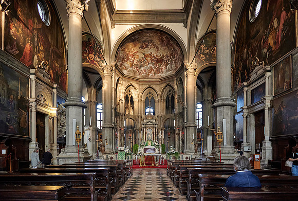 interior shot of Chiesa di San Zaccaria