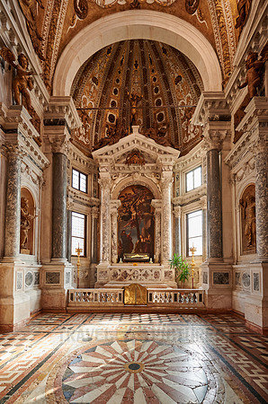 Interior shot of Basilica dei Santi Giovanni e Paolo