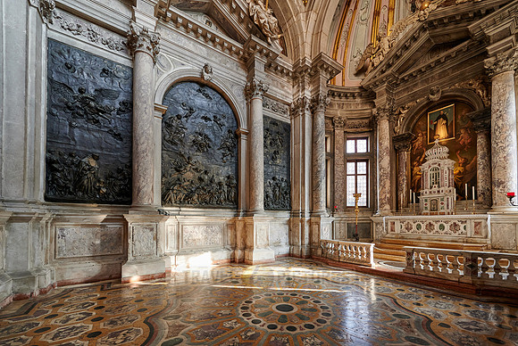 Interior shot of Basilica dei Santi Giovanni e Paolo