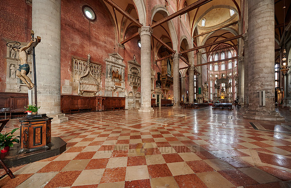 Interior shot of Basilica dei Santi Giovanni e Paolo