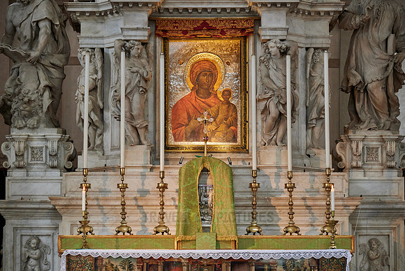 Altar of Basilica di Santa Maria della Salute