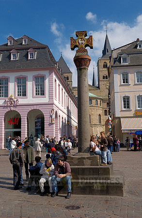 marketplace and MARKET CROSS in the old town of Trier