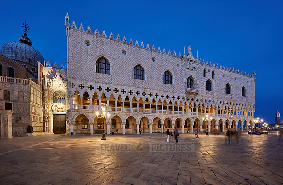 Twilight shot of the illuminated Doge's Palace and Piazetta San Marco
