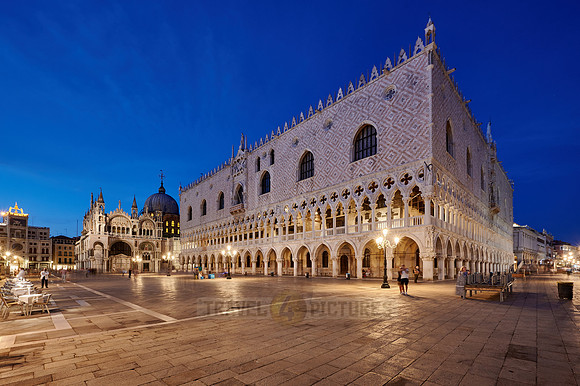 Twilight shot of the illuminated Doge's Palace and Piazetta San Marco