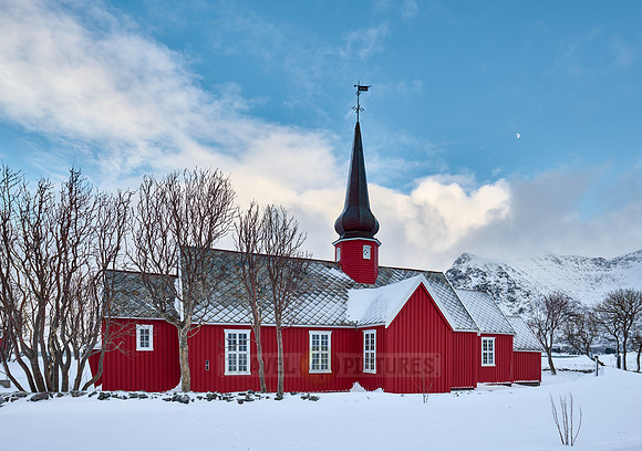 red church of Flakstad