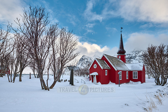 red church of Flakstad