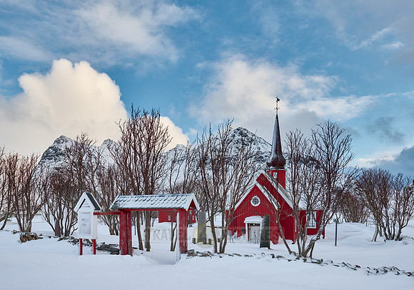 red church of Flakstad