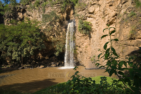 Makalia waterfall
