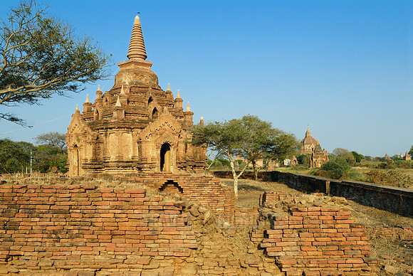 Paya-nga-zu Pagodas