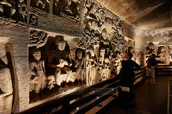 stone carvings of Cave No. 26 of Ajanta caves