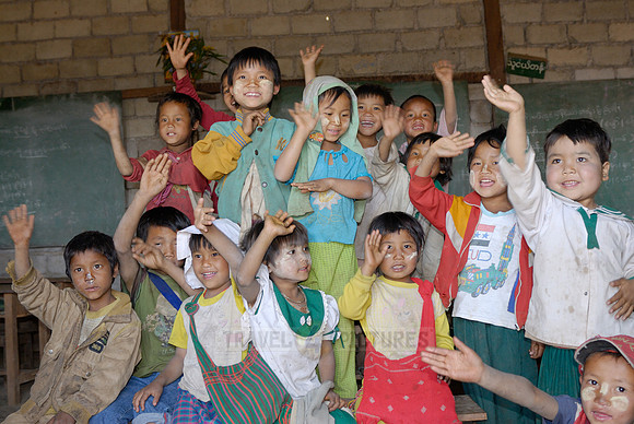 School children in a rural village near Lake Inle