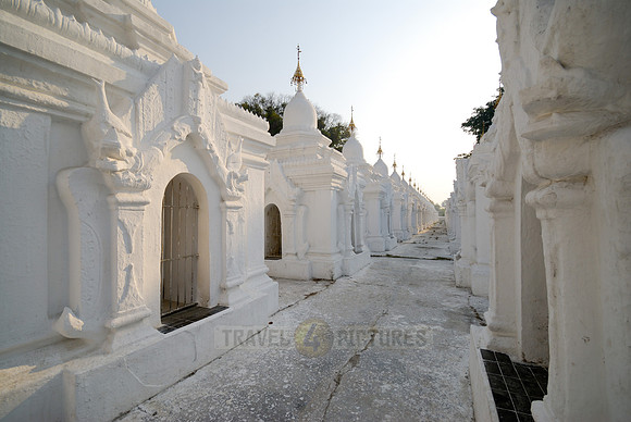 Kuthodaw Pagoda